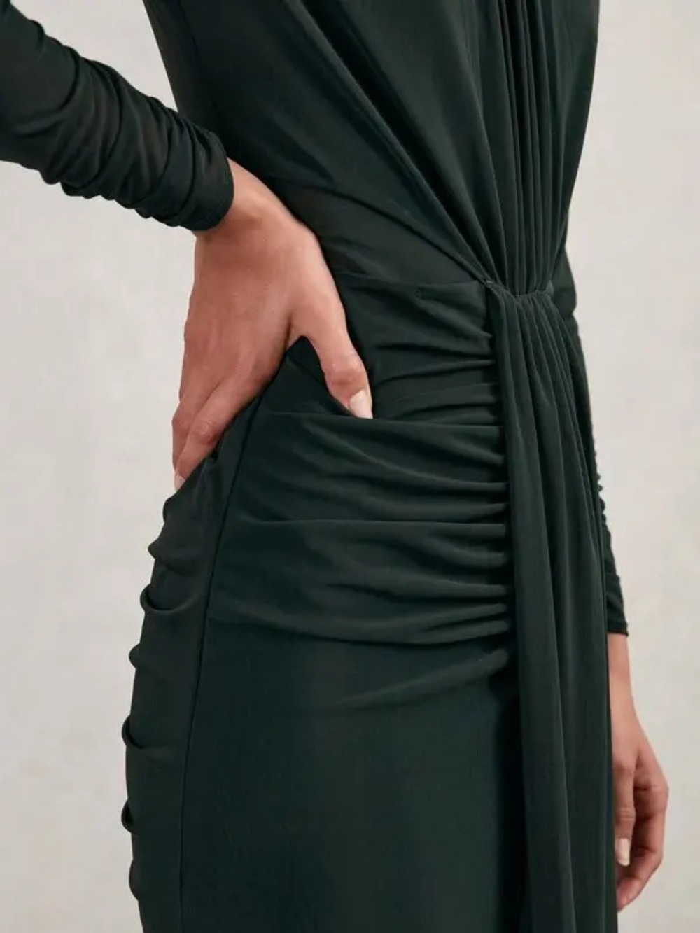 Reiss Dani Long Sleeved Ruched Dress in Dark Green - Picture 3 of 14